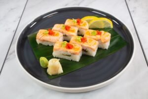 Salmon Oshi Sushi [6pc]